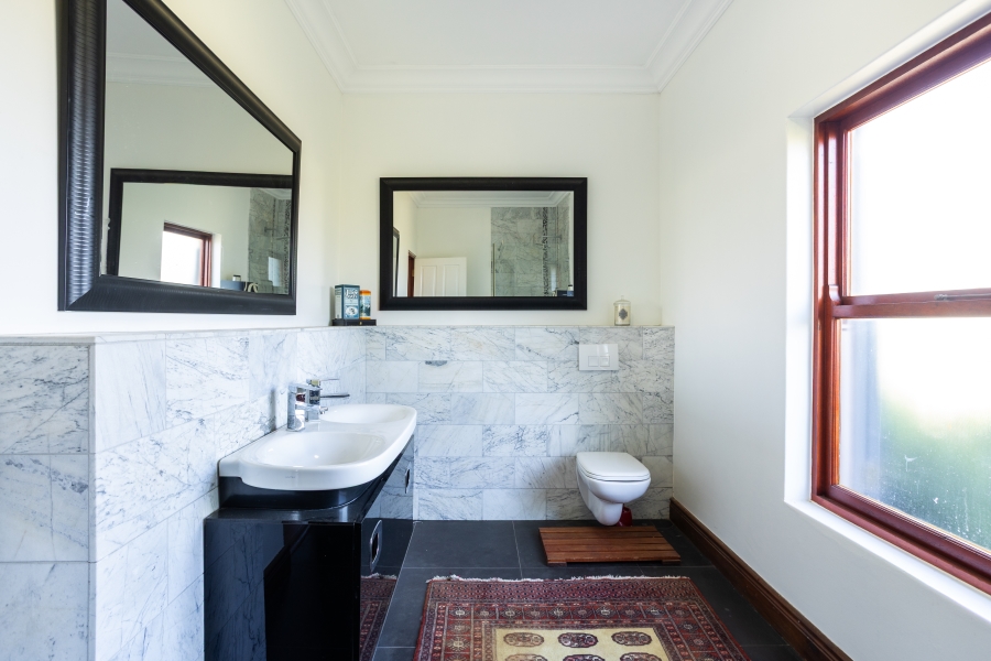 5 Bedroom Property for Sale in Val De Vie Estate Western Cape
